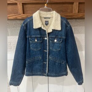 GAP Women's Denim Jacket with Cream Sherpa Collar
